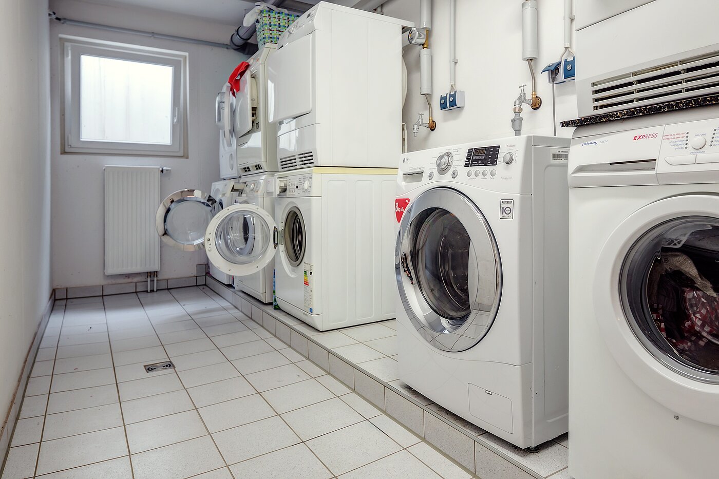 Appartement avec 4 pièces | München-Forstenried | 2209ML6 | Waschen im Gemeinschaftskeller