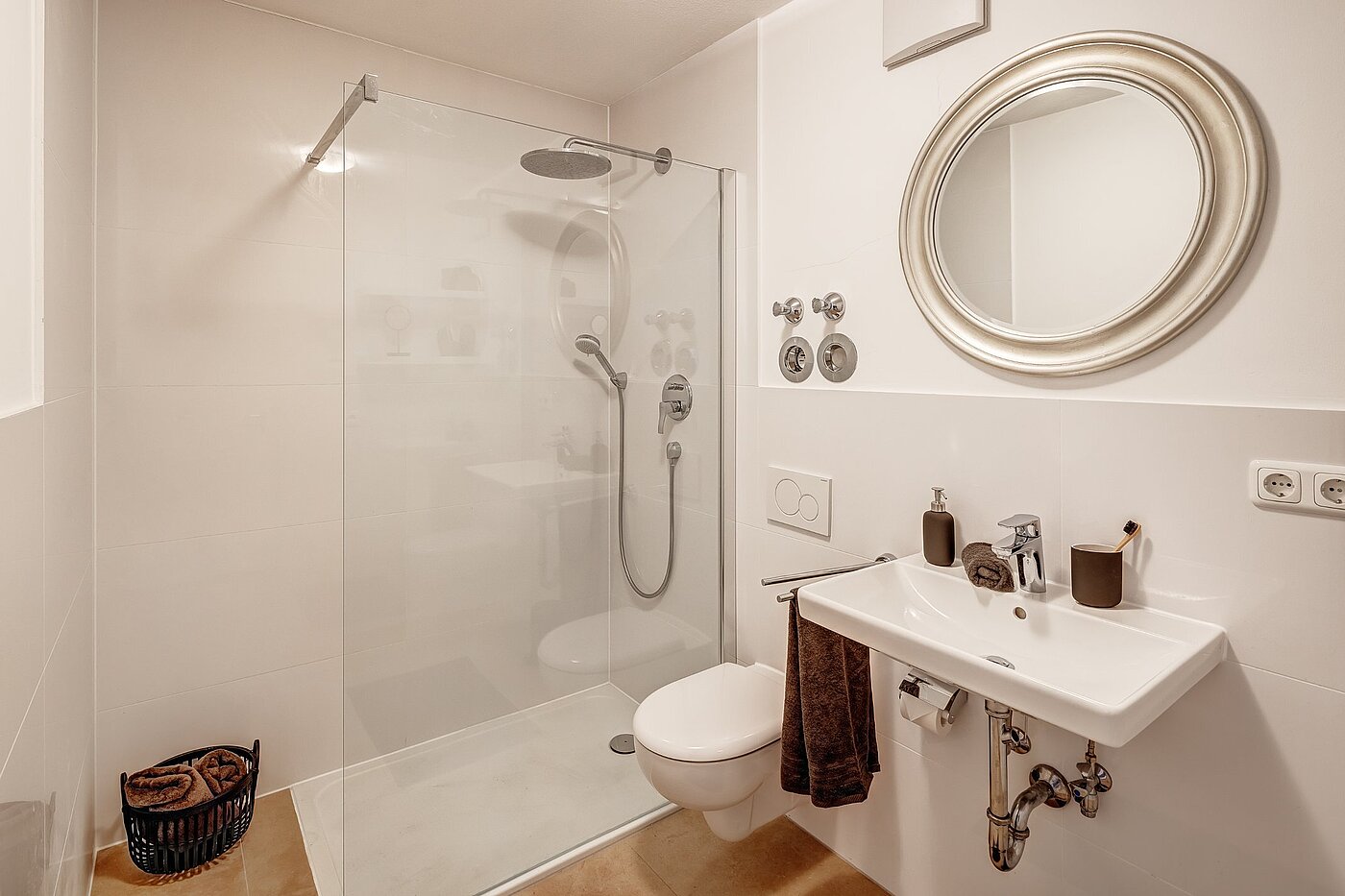 Appartement avec 2 pièces | München-Schwabing | 2109ML3 | ...begehbarer Dusche und...