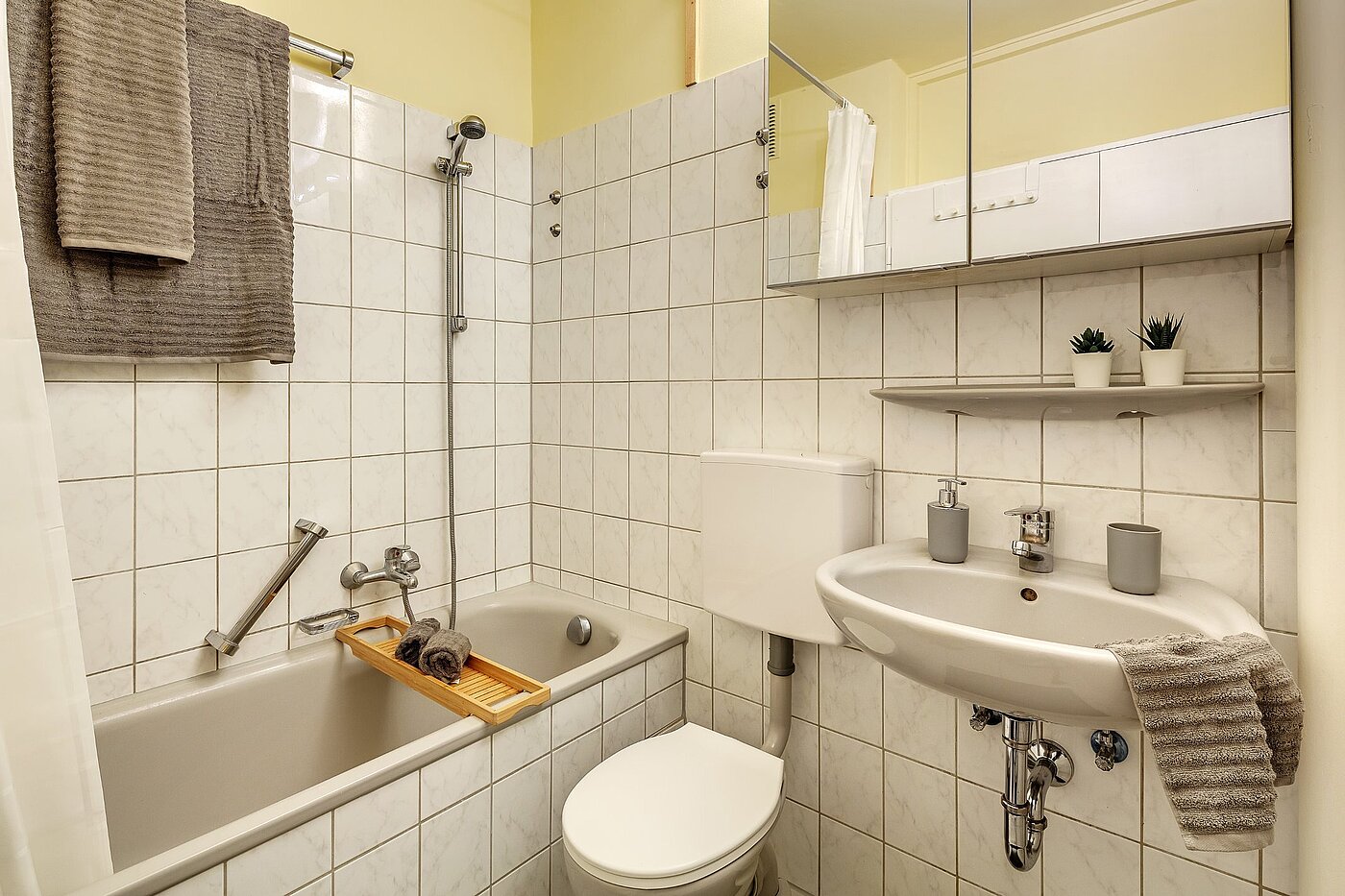 Appartement avec 1 pièce | München-Haidhausen | 2001ML3 | Bad mit Wanne