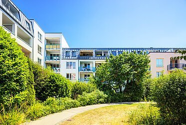 Oberföhring : spacieux appartement 3 pièces avec loggia orientée sud-ouest - libre -