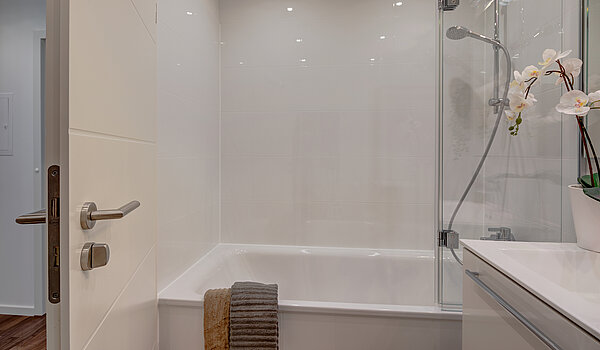 Appartement avec 2 pièces | München-Schwabing | 70434 | ...mit Badewanne