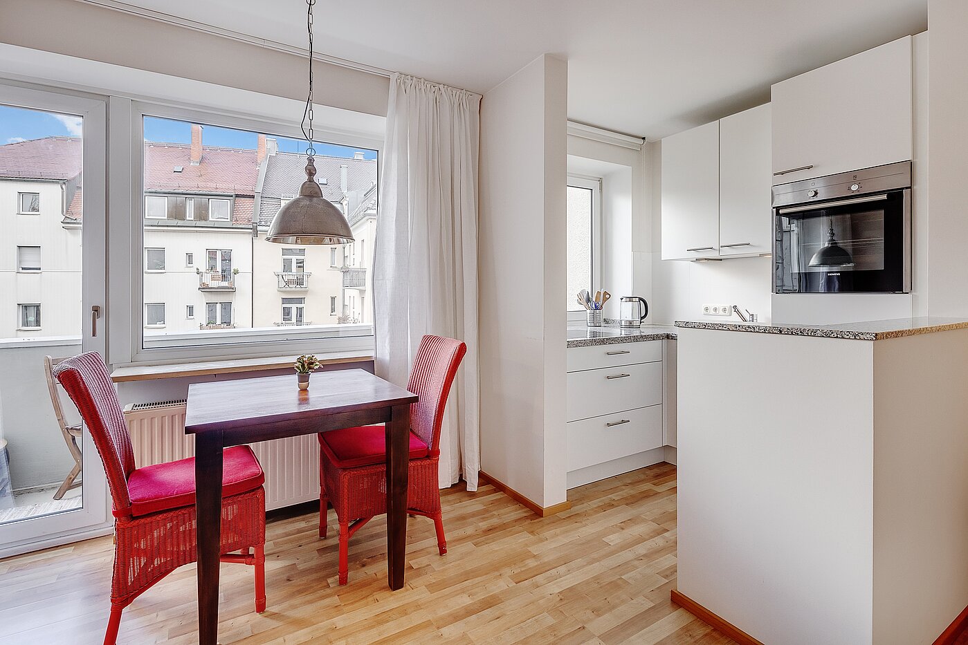 Appartement avec 1.5 pièces | München-Schwanthalerhöhe | 2211ML8 | Offene Küche mit Fenster
