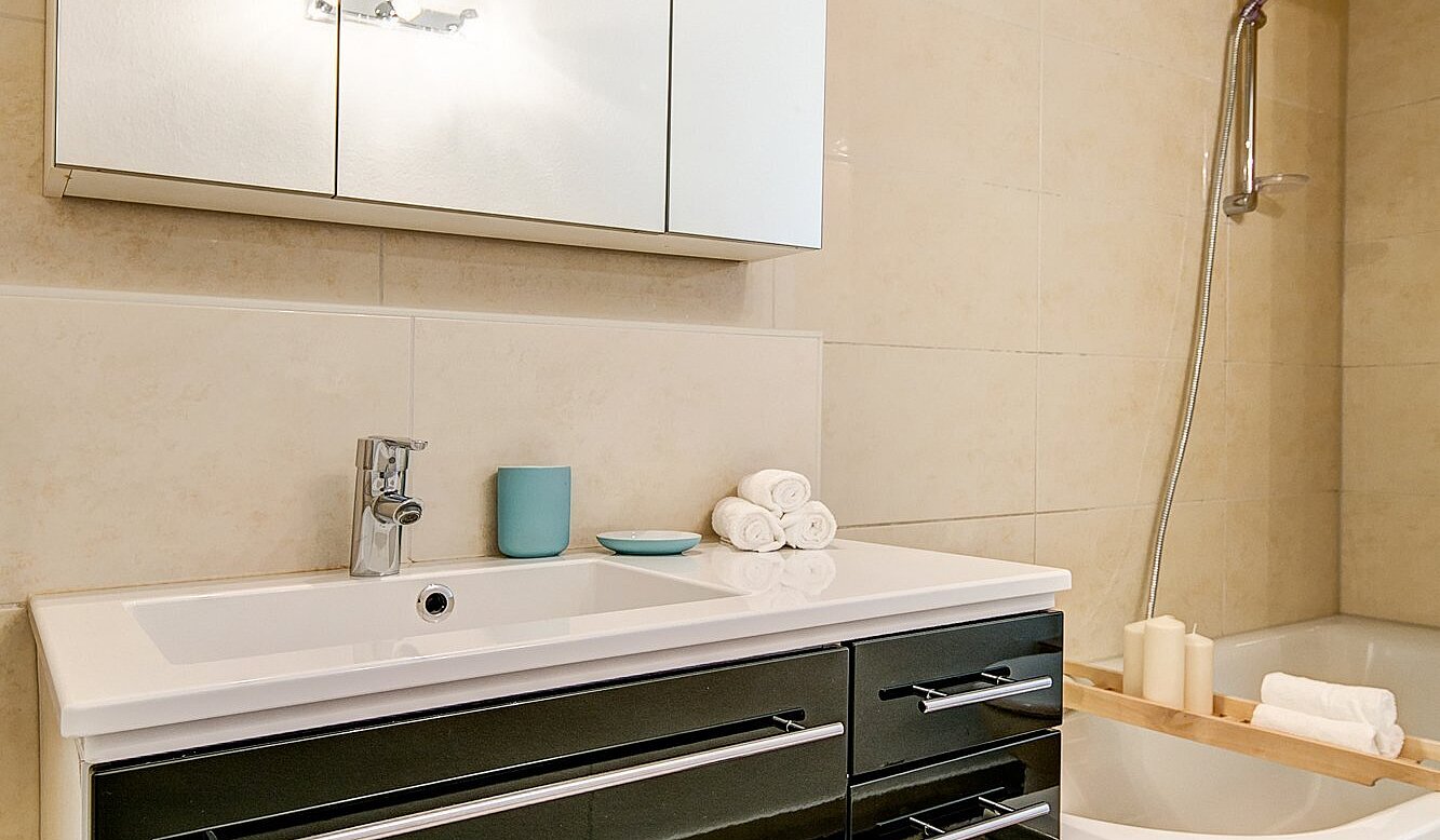 Appartement avec 4 pièces | München-Maxvorstadt | 2011ML2 | ...Waschtisch und...