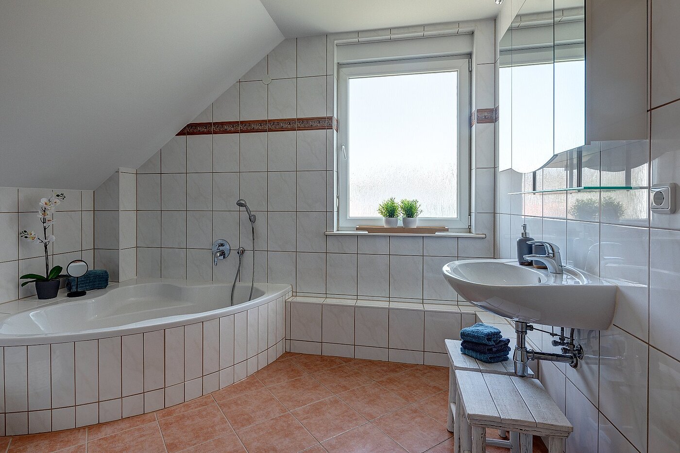 Appartement avec 5 pièces | München-Aubing | 1804ML3 | Eckbadewanne