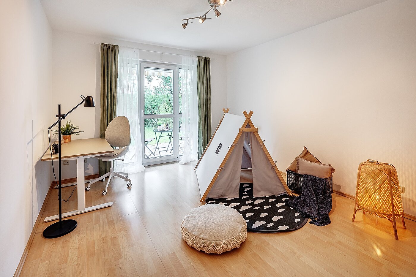 Appartement avec 3 pièces | München-Hasenbergl | 2105ML10 | ... zum Garten