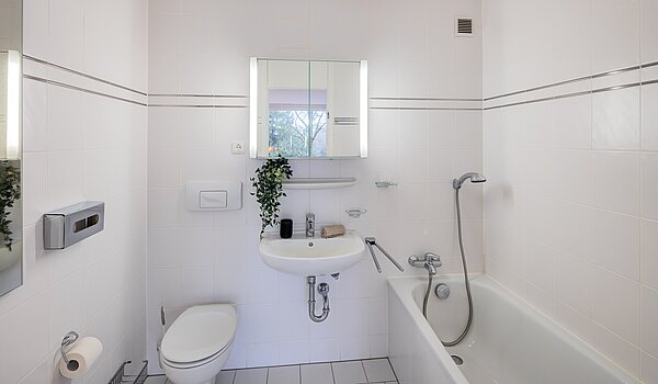 Appartement avec 3.5 pièces | München-Bogenhausen | 70305 | Bad en Suite