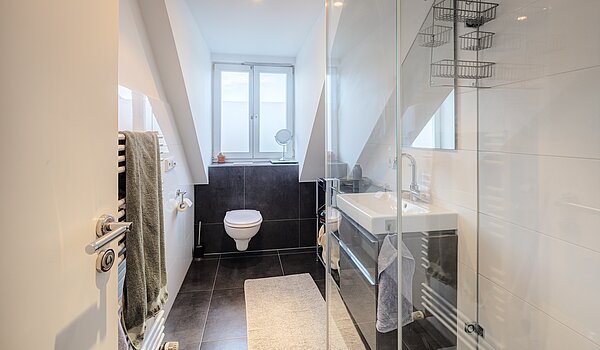 Appartement avec 5 pièces | München-Neuhausen | 70140 | Separates Duschbad