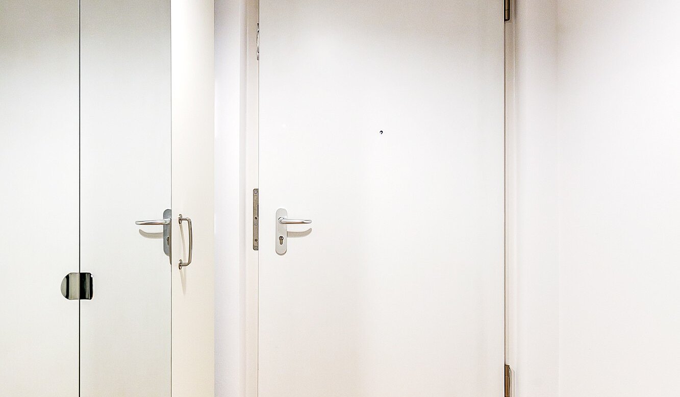 Appartement avec 2.5 pièces | 70020 | Flur Blickrichtung Eingang