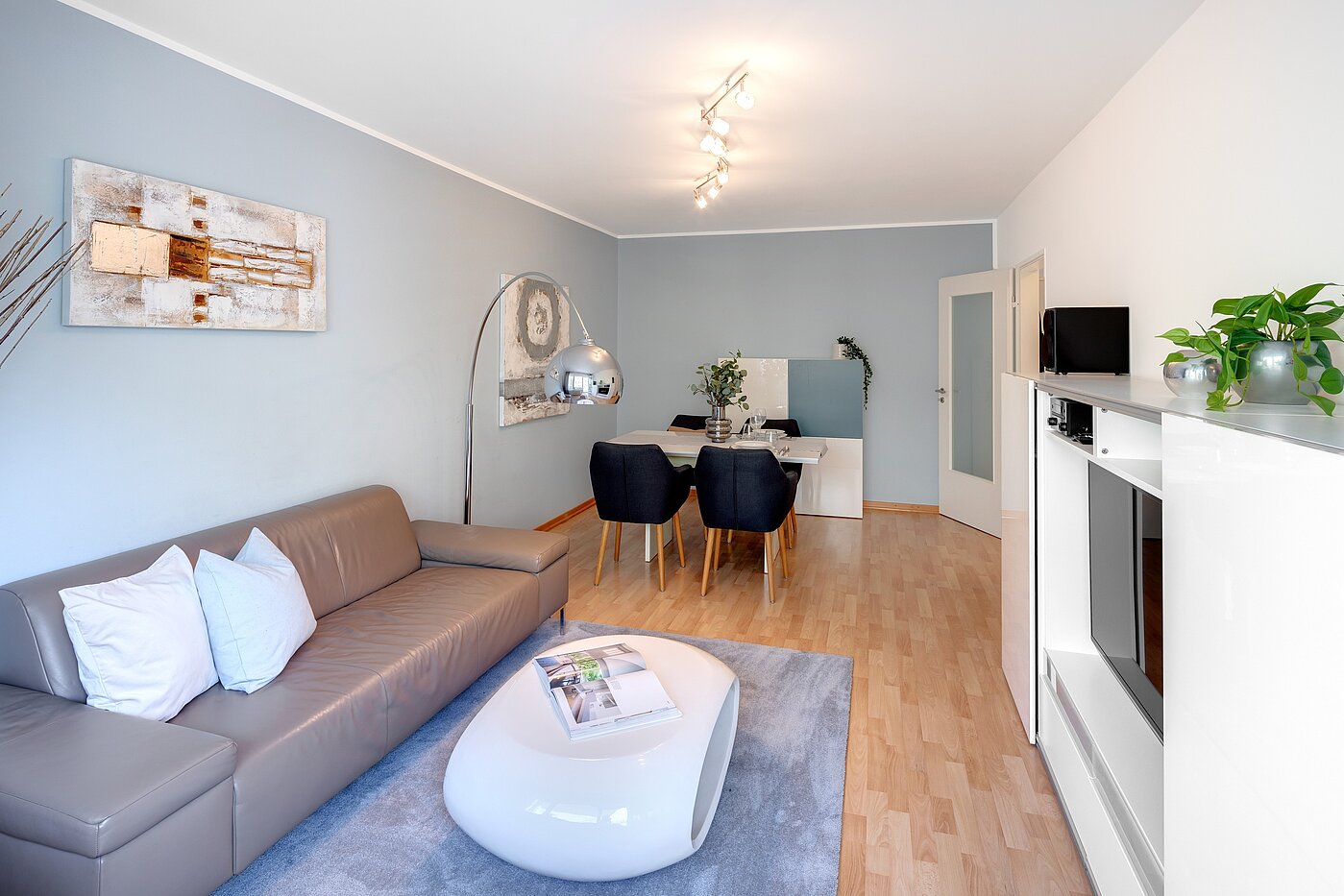 Appartement avec 2 pièces | München-Schwabing | 70013 | ...und Platz zum Essen