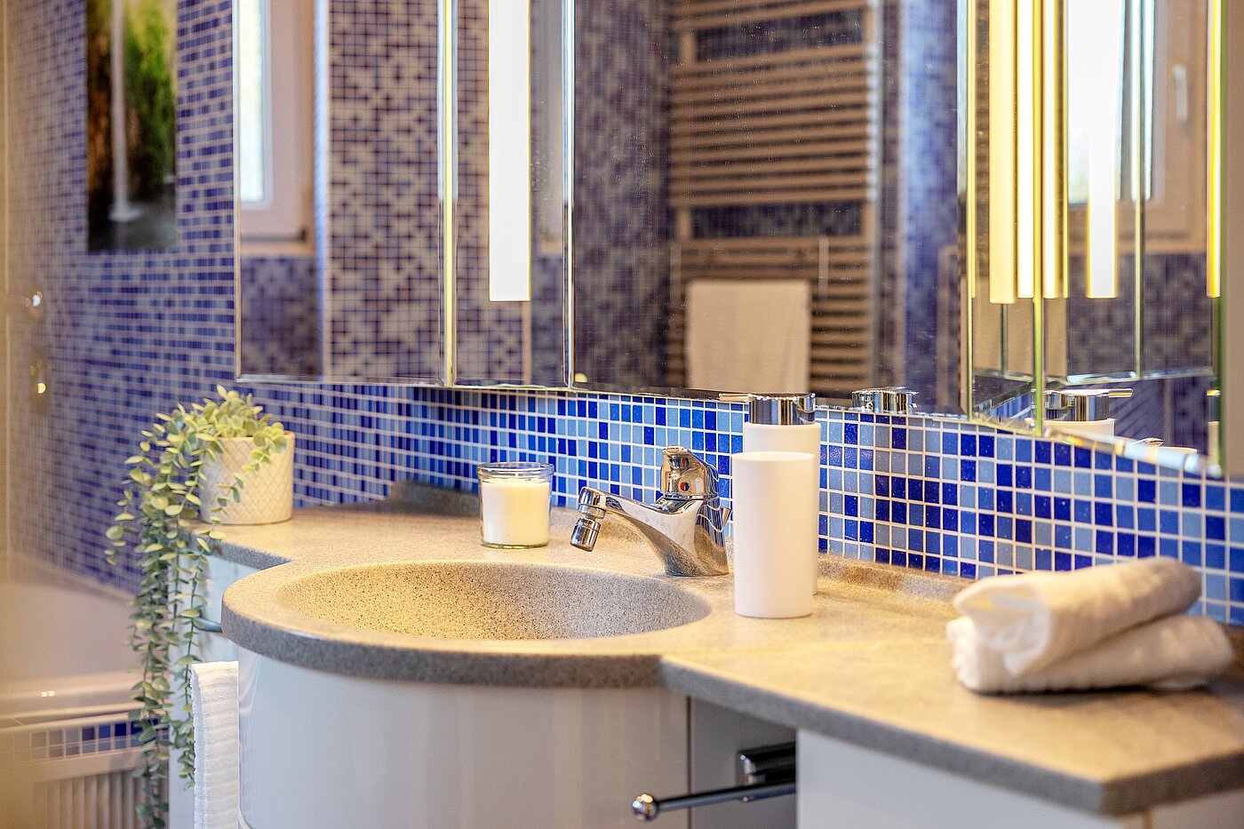 Appartement avec 3 pièces | München-Forstenried | 2204ML1 | Das Bad mit...