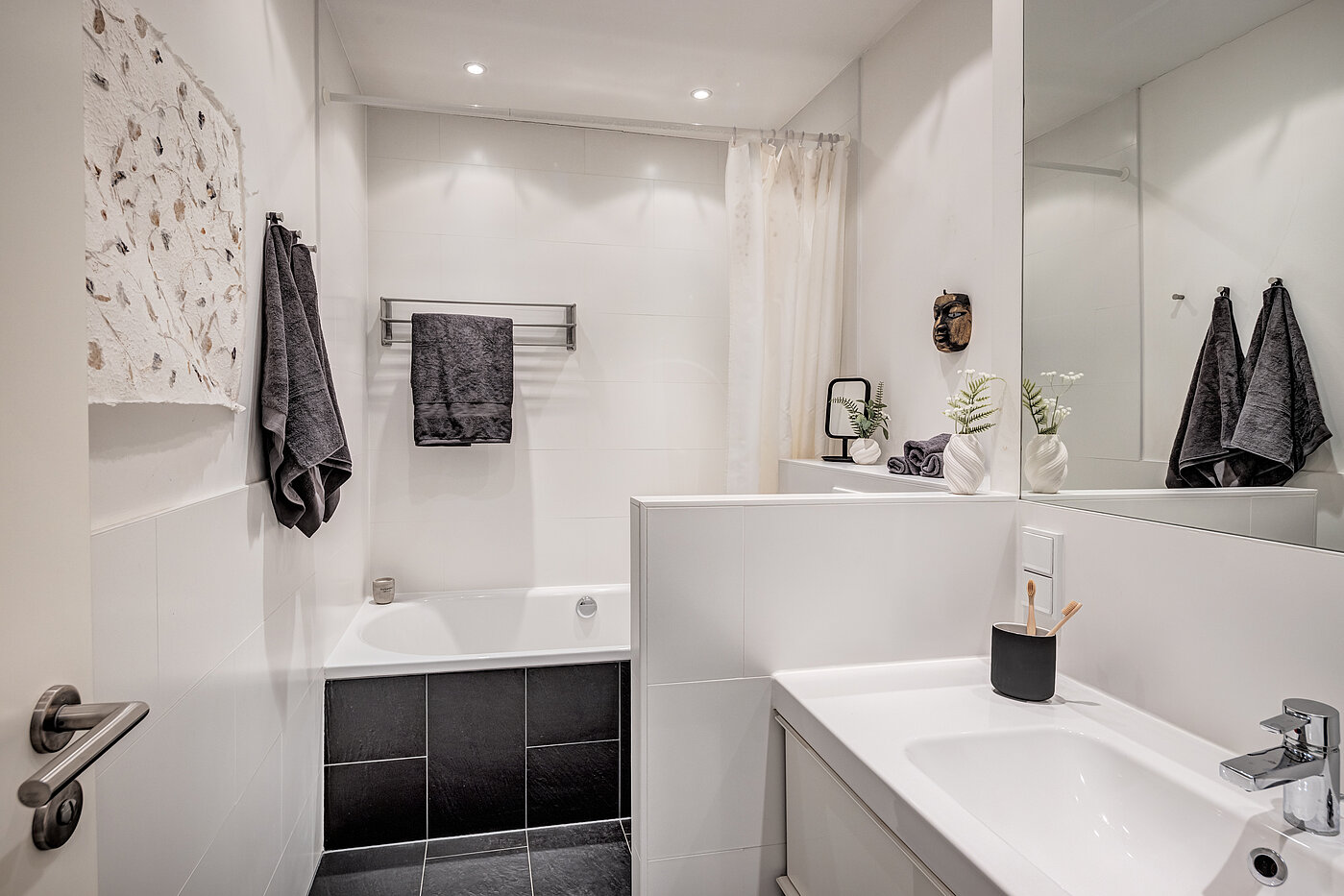 Appartement au rez-de-chaussée avec 2 pièces | München-Schwabing | 70394 | ...mit Badewanne