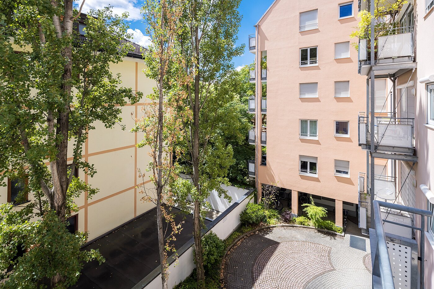 Appartement avec 1 pièce | München-Maxvorstadt | 2206ML5 | ...begrünten Innenhof