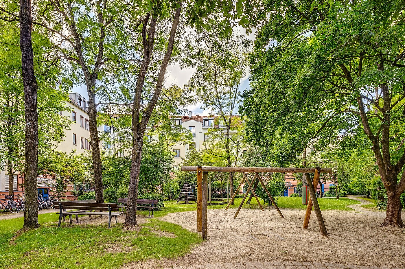 Appartement avec 2 pièces | München-Schwabing | 2205ML62 | ...und Spielplatz