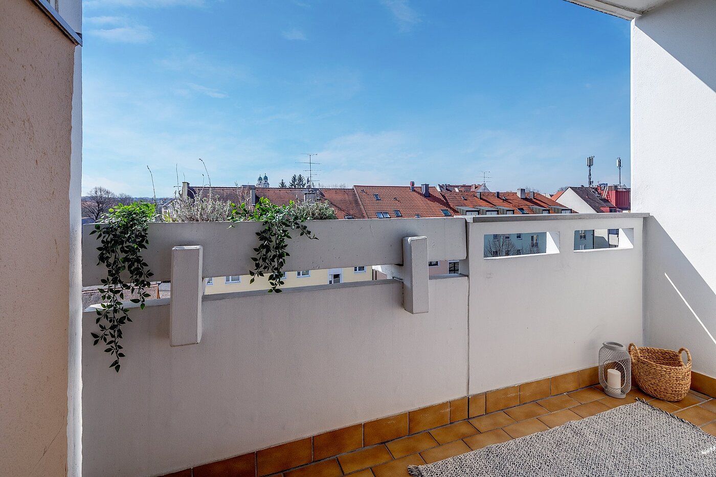 Appartement avec 1 pièce | München-Berg am Laim | 2003ML15 | Pflanztrog und unverbaubarem..