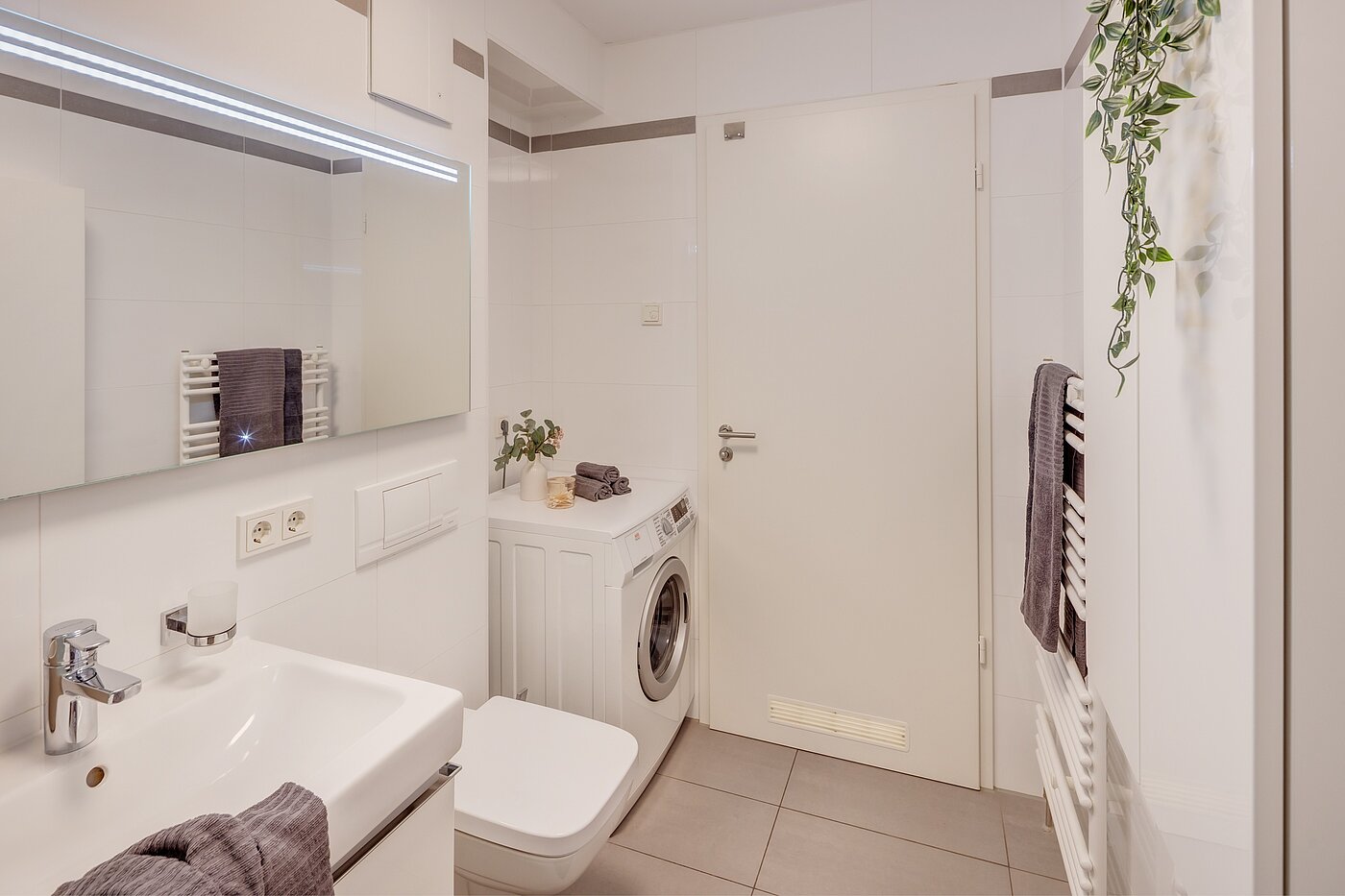 Appartement avec 2.5 pièces | München-Obergiesing | 70270 | Waschmaschine im Bad