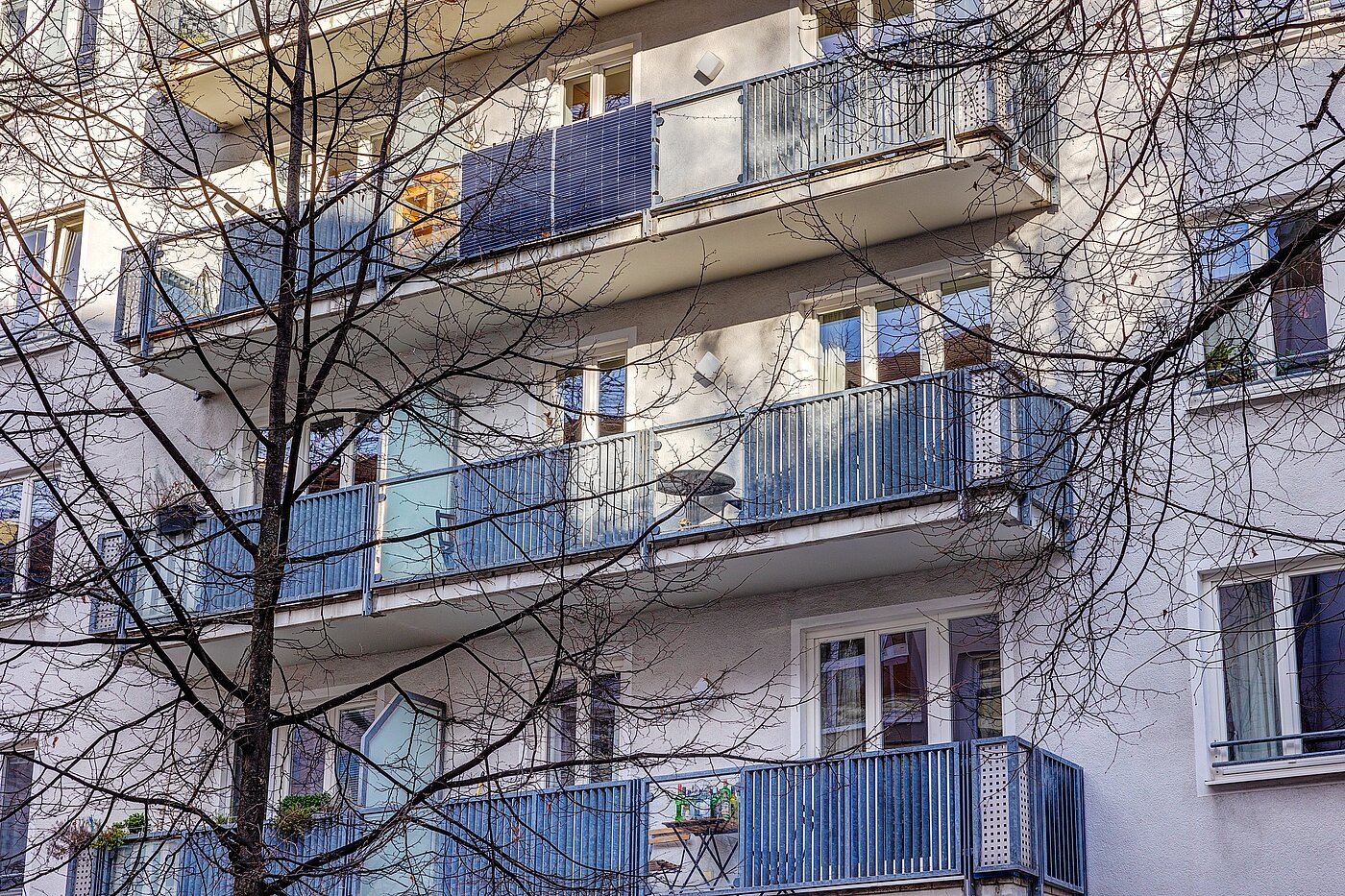 Appartement avec 3 pièces | München-Schwabing | 2212ML1 | Hausansicht im Winter...