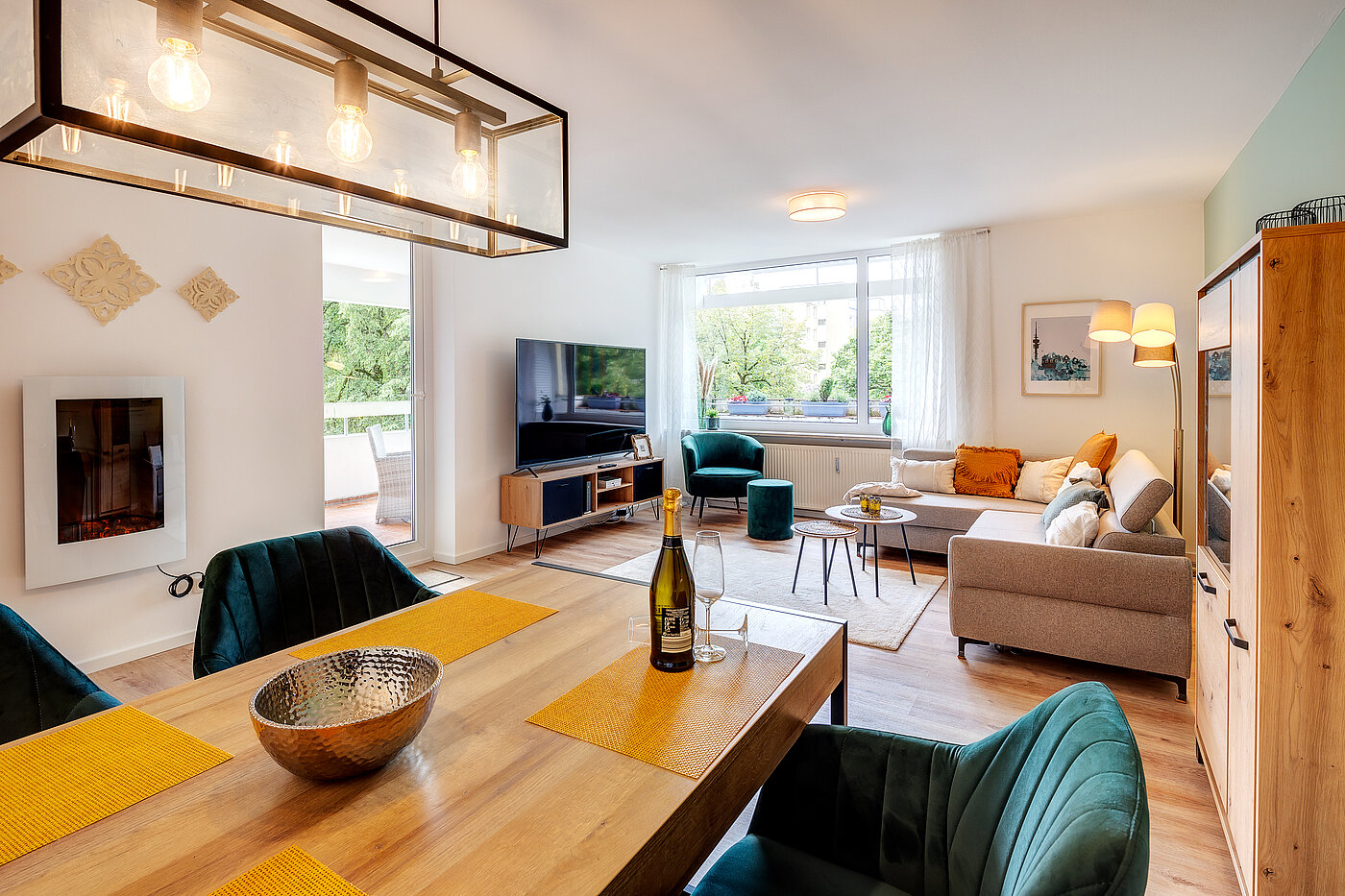 Appartement avec 3 pièces | Unterhaching | 70421 | Großzügig mit Zugang..