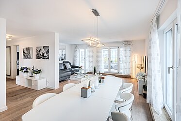 Riem : une vue magnifique – Superbe appartement de 3 pièces avec terrasse sur le toit