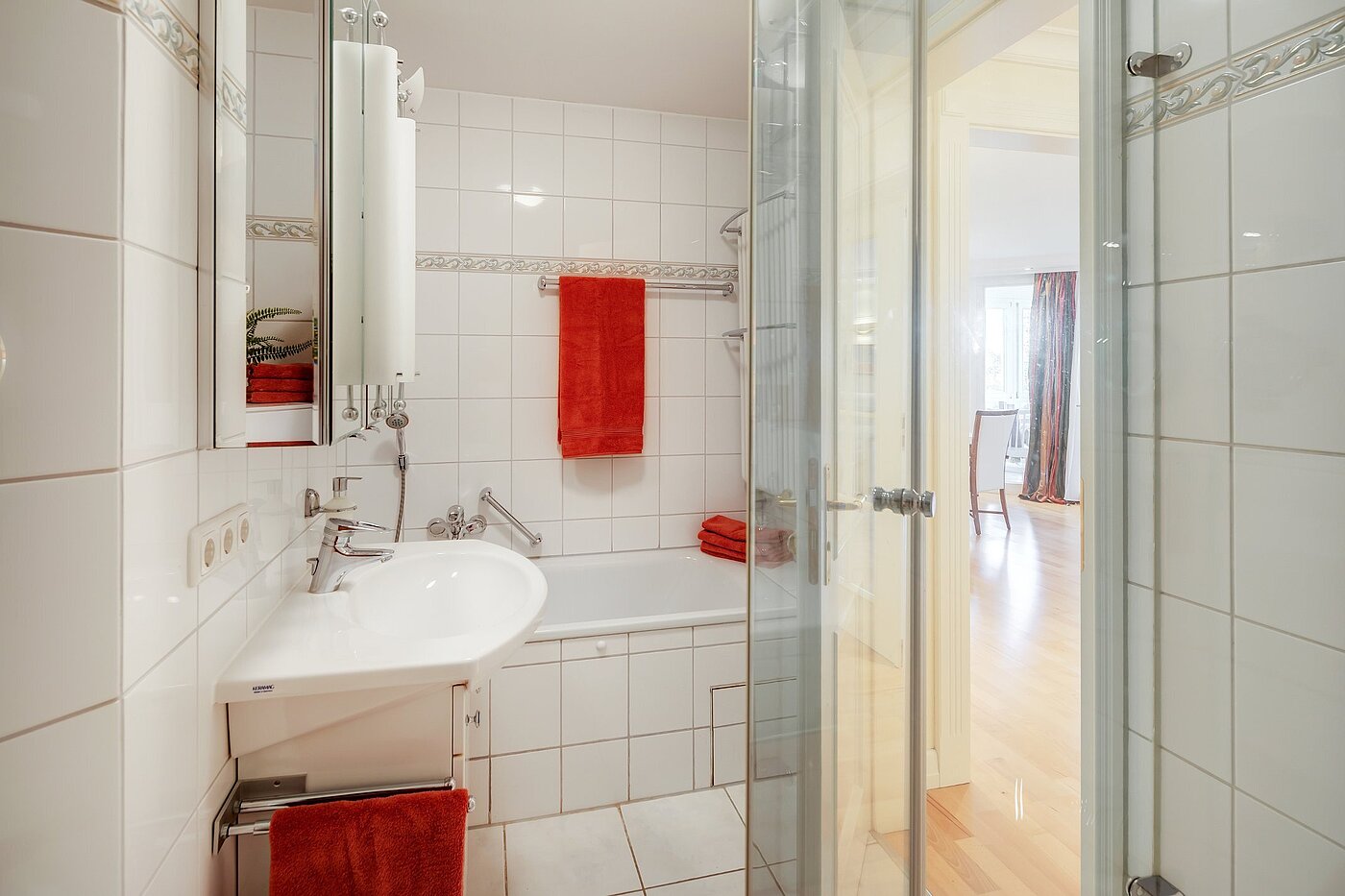 Appartement avec 2 pièces | München-Sendling | 2010ML1 | ...und Badewanne
