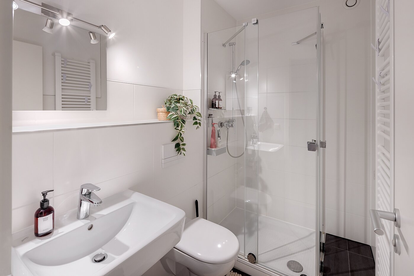 Appartement avec 3 pièces | München-Ludwigsvorstadt | 70488 | Duschbad
