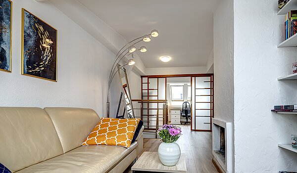 Appartement au dernier étage avec 4.5 pièces | München-Ludwigsvorstadt | 70461 | Wohnen / Essen