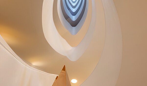 Appartement avec 3 pièces | 70046 | Beeindruckendes Treppenauge