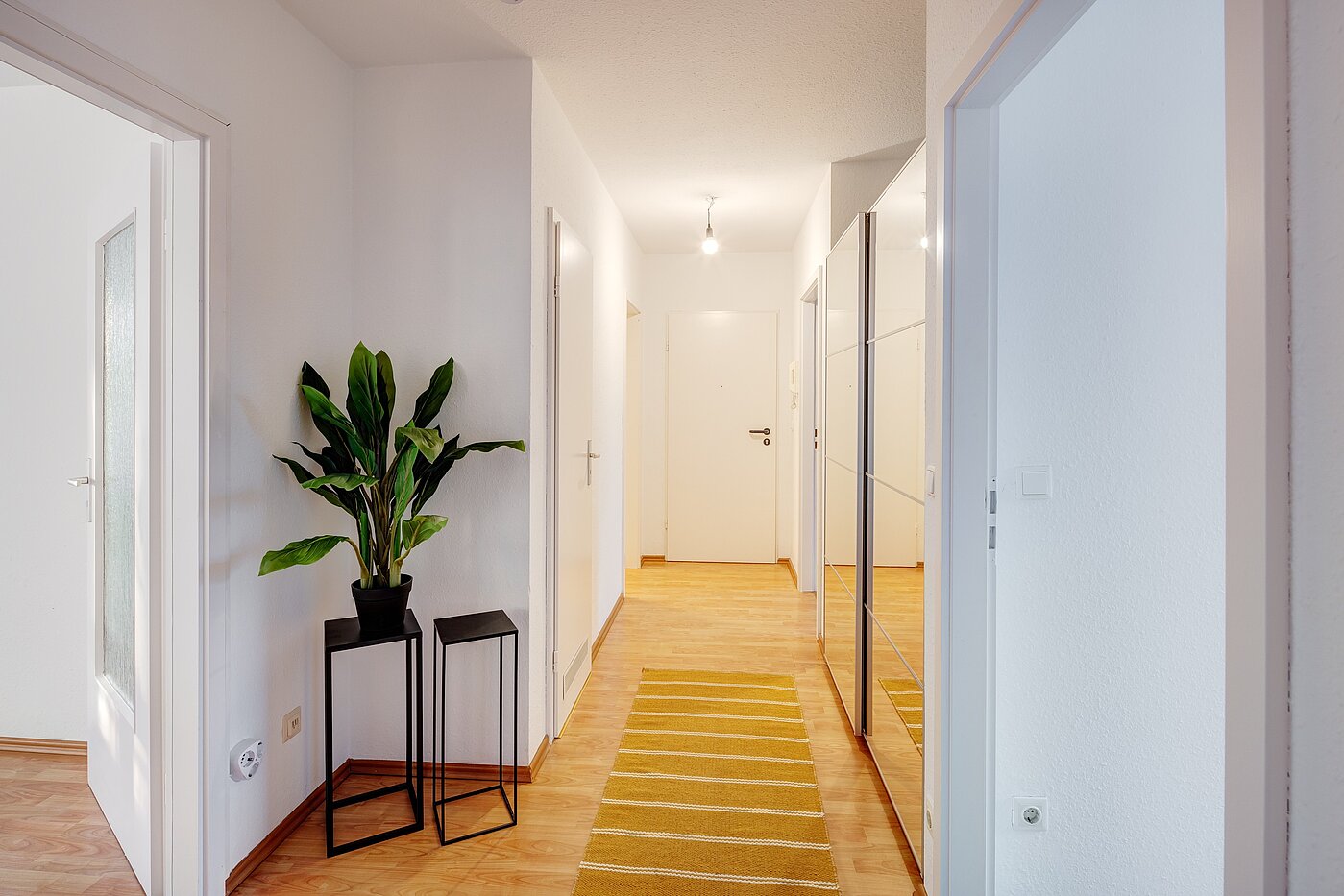 Appartement avec 3 pièces | München-Bogenhausen | 70085 | Flur Blickrichtung Eingang