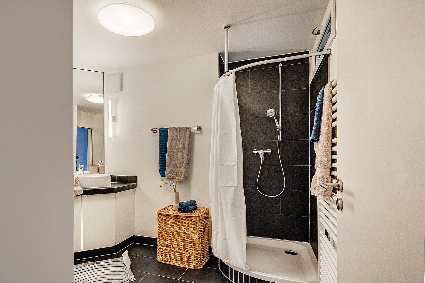 Appartement avec 1 pièce | München-Freimann | 2105ML4 | ...mit Viertelkreisdusche