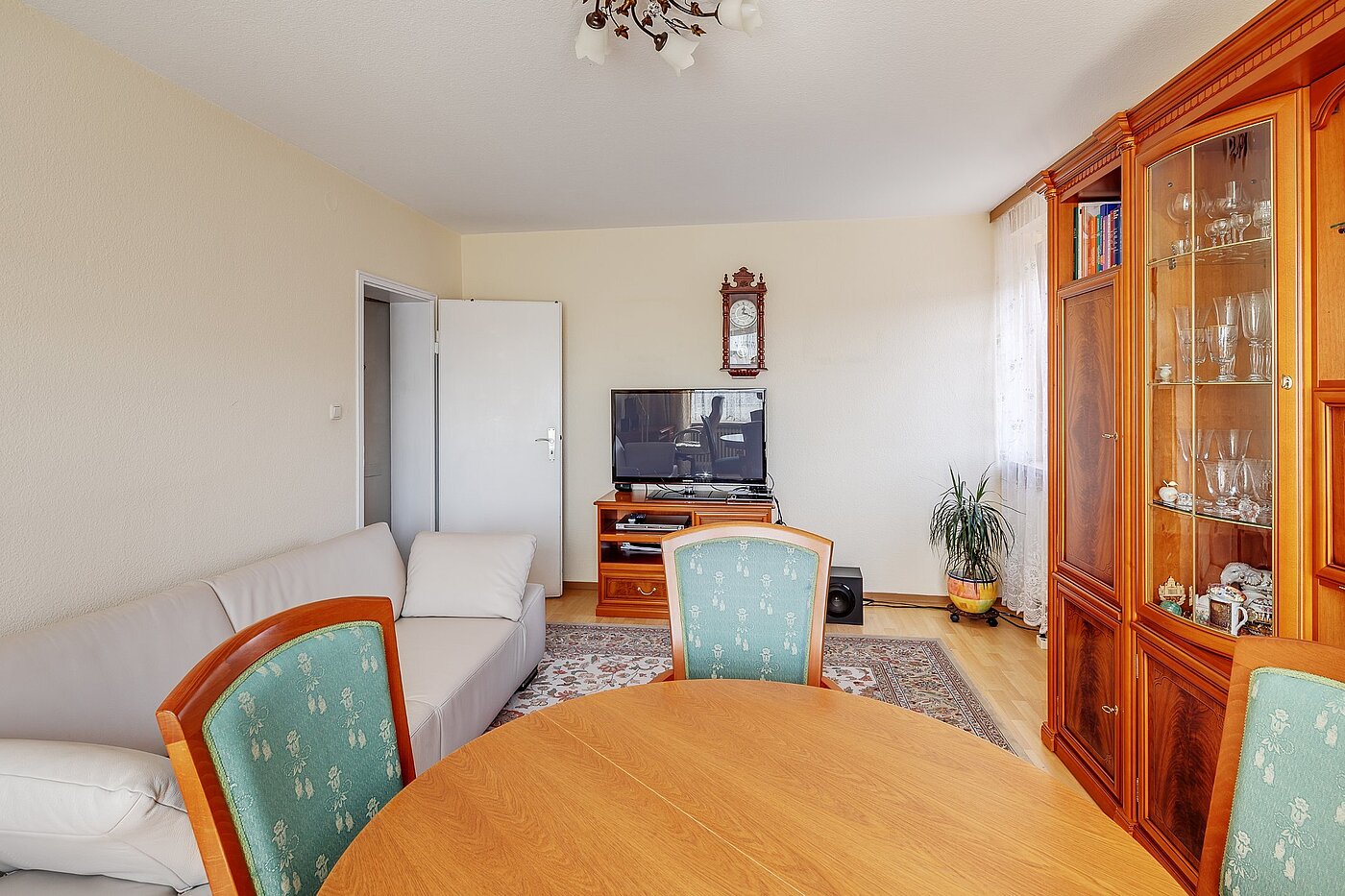 Appartement avec 2 pièces | München-Sendling-Westpark | 2003ML10 | ...mit Essecke und...