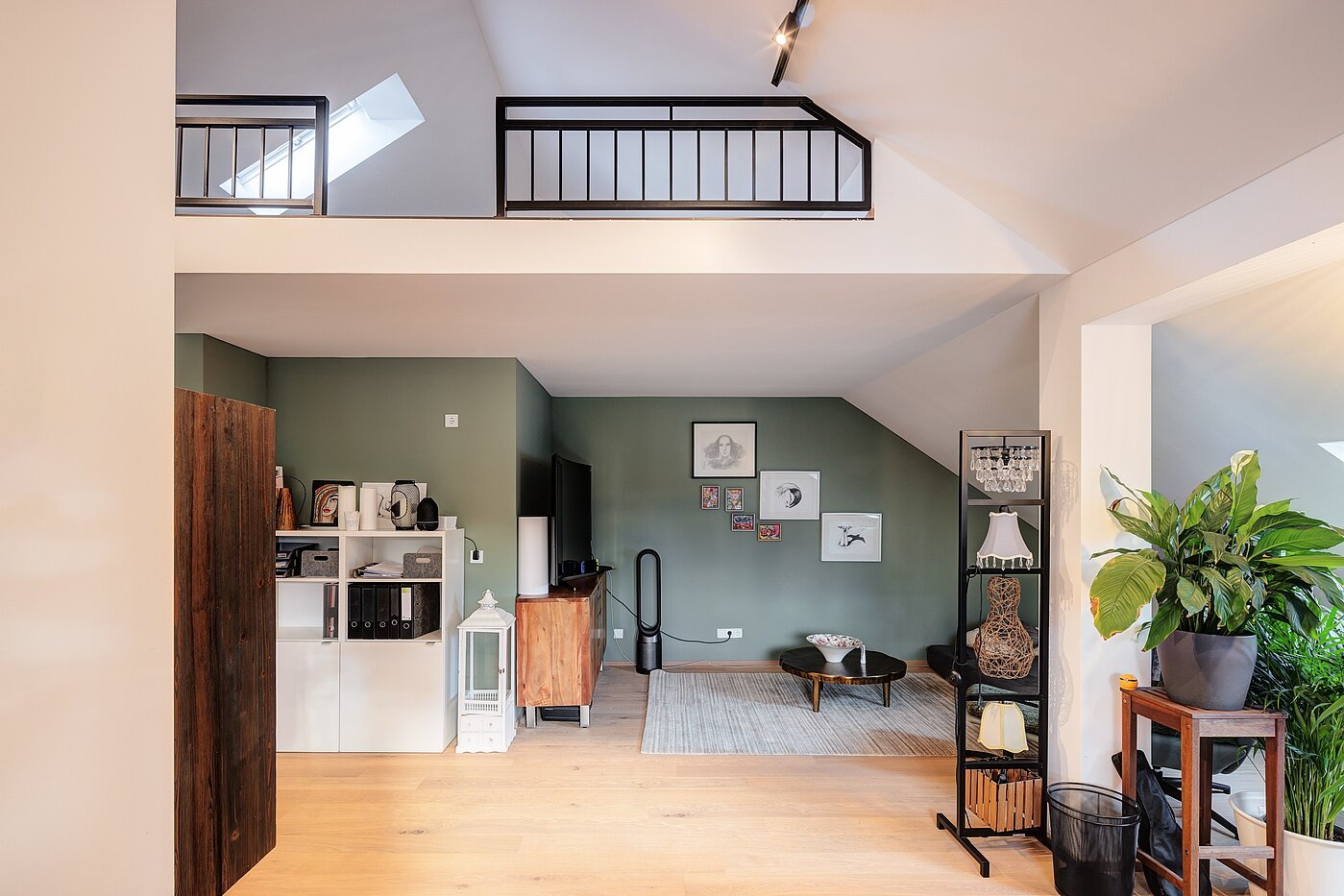 Maison d'angle mitoyenne avec 6 pièces | München-Trudering | 70191 | ...Empore und...