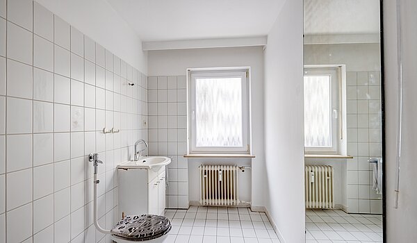 Rez-de-chaussée surélevé avec 2.5 pièces | München-Schwabing | 70441 | Und Fenster