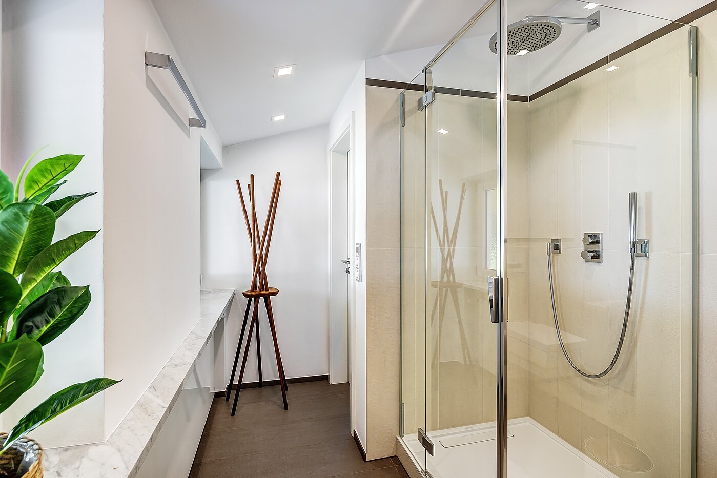 Maison d'angle mitoyenne avec 3 pièces | Kreuth | 70037 | Helles Badezimmer...