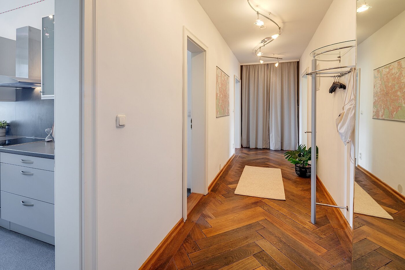 Appartement avec 5 pièces | München-Au | 2009ML3 | Dielenbereich der 2-Zimmer-Whg