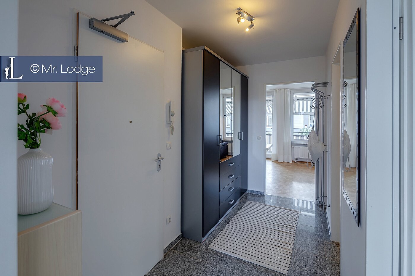Appartement avec 2 pièces | München-Trudering | 1907ML1 | Geräumiger Flur