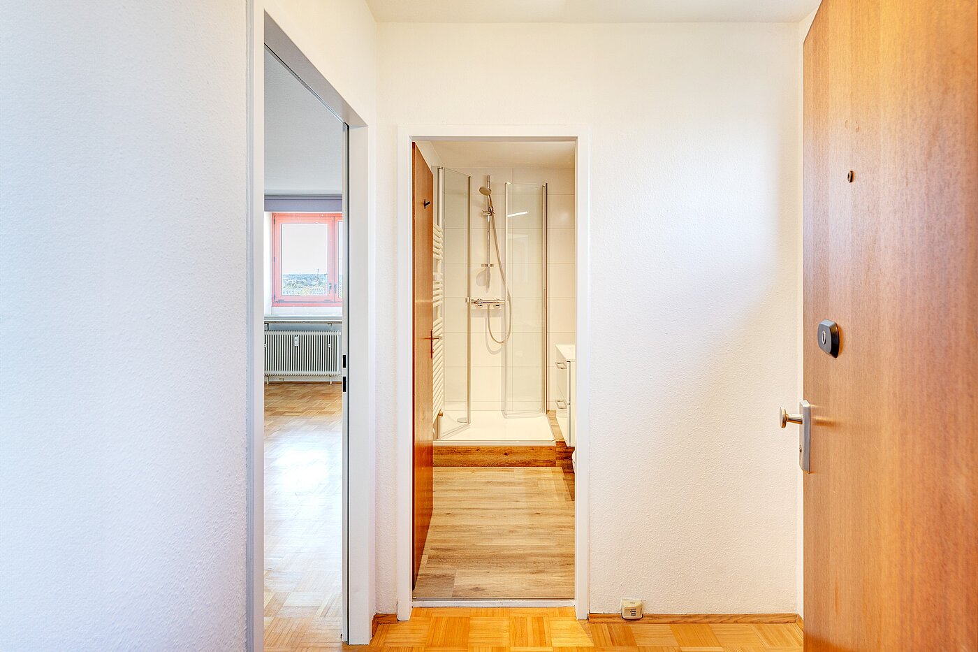 Appartement avec 1 pièce | München-Laim | 70144 | Flur Richtung Wohnzimmer und Bad