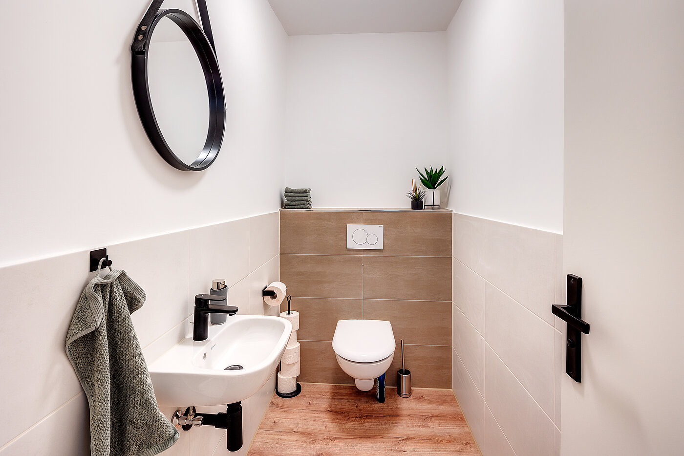 Appartement avec 3 pièces | Unterhaching | 70421 | Gästetoilette