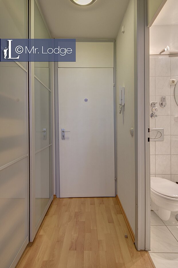 Appartement avec 1 pièce | München-Sendling-Westpark | 1706ML8 | Diele mit Einbauschrank