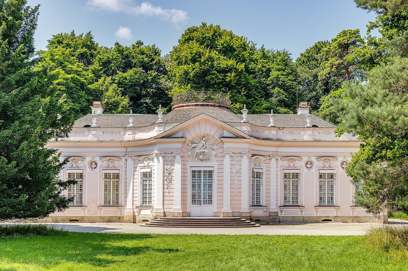 Appartement avec 2 pièces | München-Nymphenburg | 2107ML3 | lädt zum Spazieren und...