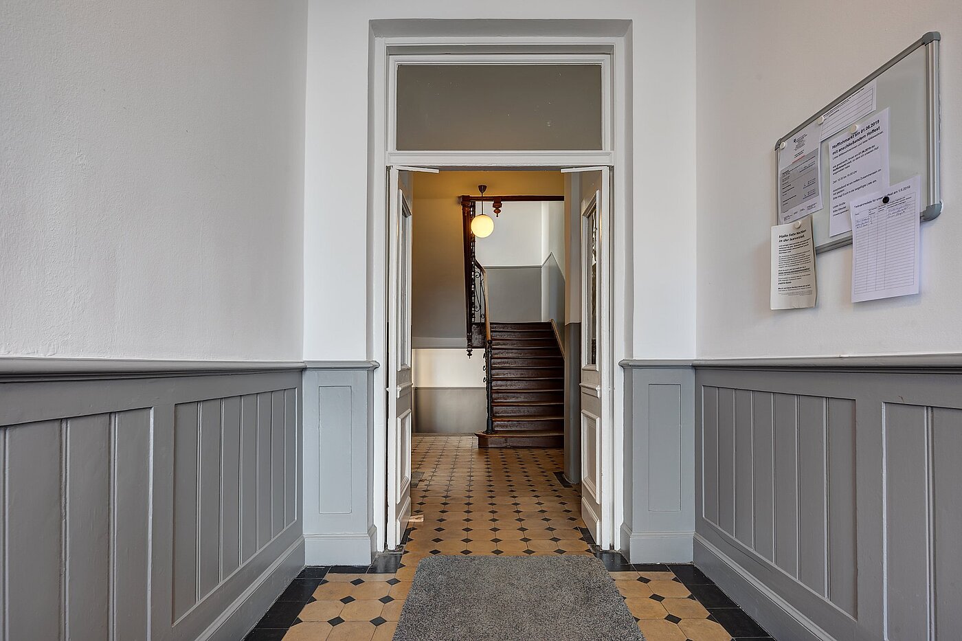 Appartement avec 3 pièces | München-Ludwigsvorstadt | 1905ML1 | Stilechtes Treppenhaus