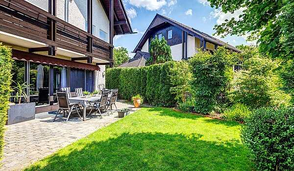 Maison d'angle mitoyenne avec 6 pièces | Germering | 70033