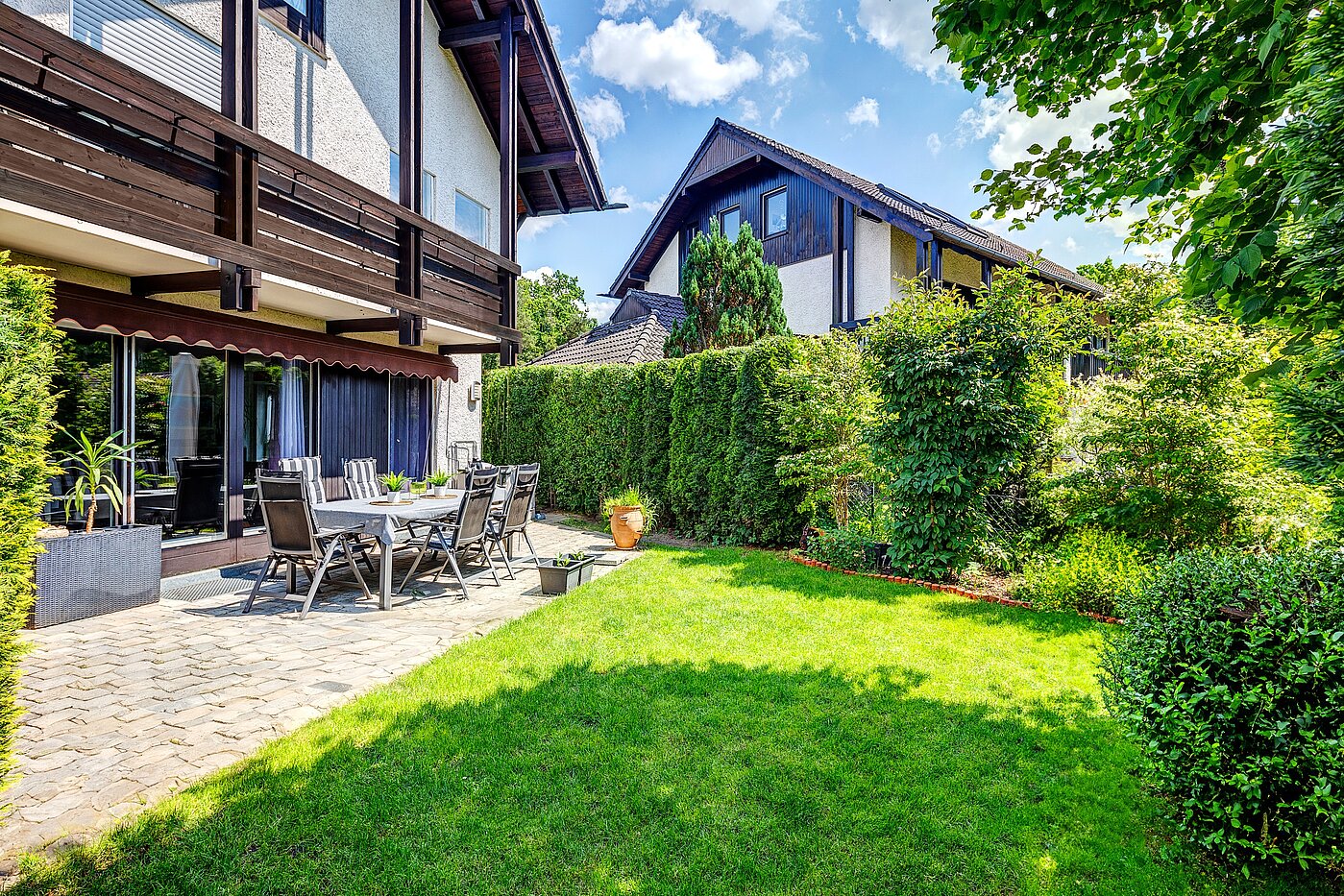 Maison d'angle mitoyenne avec 6 pièces | Germering | 70033