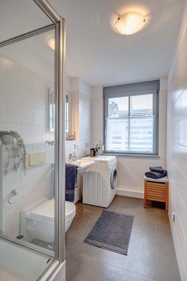 Apartment avec 1 pièce | München-Milbertshofen | 70188 | Tageslichtbad mit...