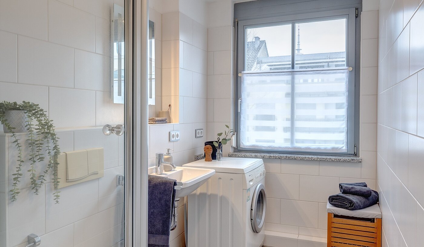 Apartment avec 1 pièce | München-Milbertshofen | 70188 | Tageslichtbad mit...