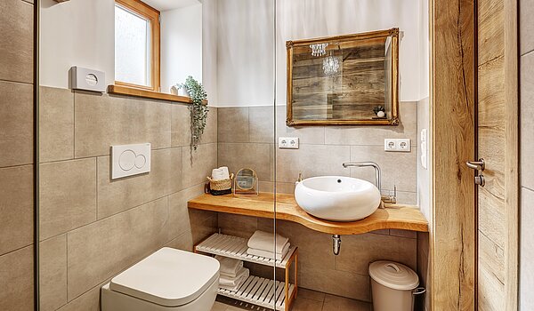 Appartement avec 6 pièces | 70095 | ...mit Bad en Suite...