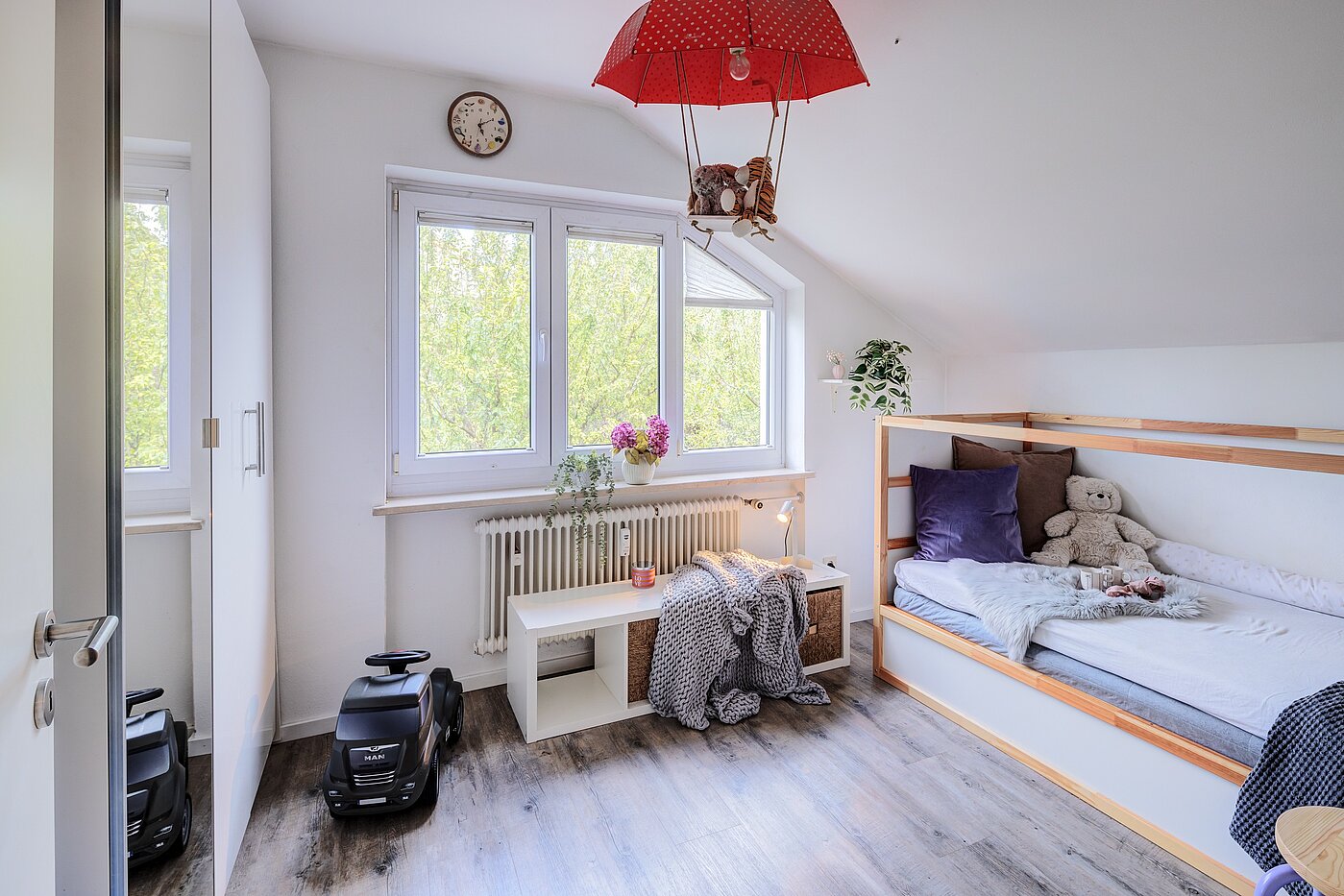 Appartement au dernier étage avec 3 pièces | Karlsfeld | 70217 | Abeits-/ oder...