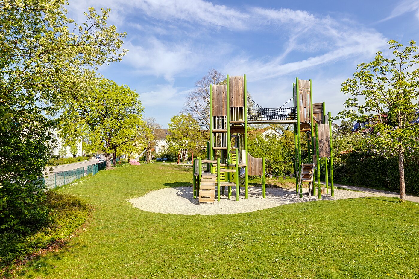 Maison jumelée avec 6.5 pièces | Unterschleißheim | 70122 | Spielplatz in der Alleestraße