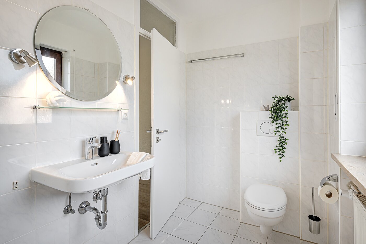 Maison mitoyenne avec 5 pièces | Unterschleißheim | 70187 | Helles Badezimmer...
