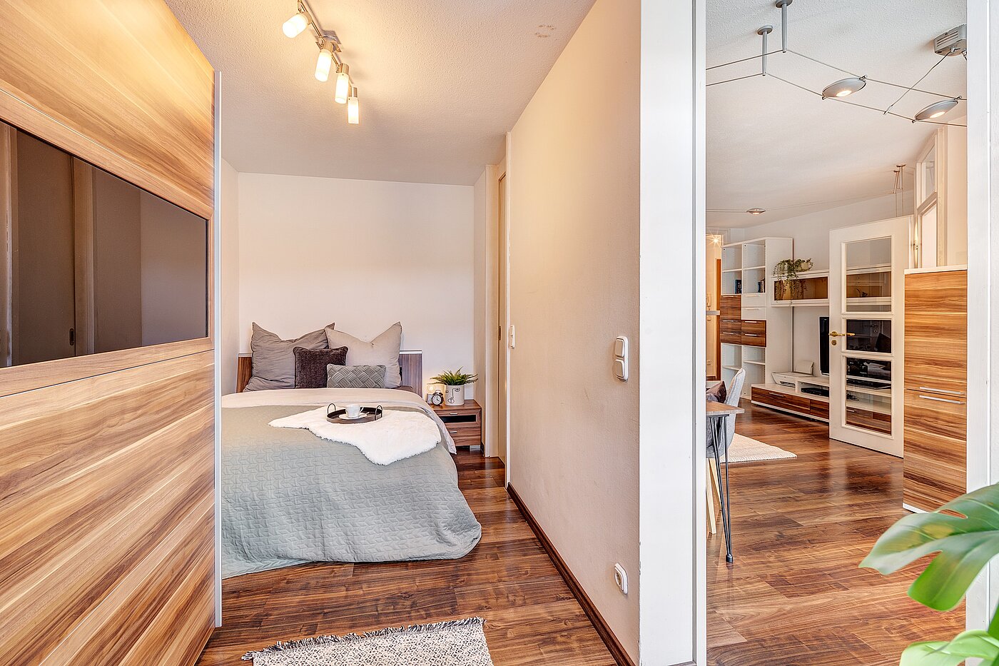 Appartement avec 2 pièces | München-Schwabing | 2205ML71 | Blick ins Schlafzimmer...