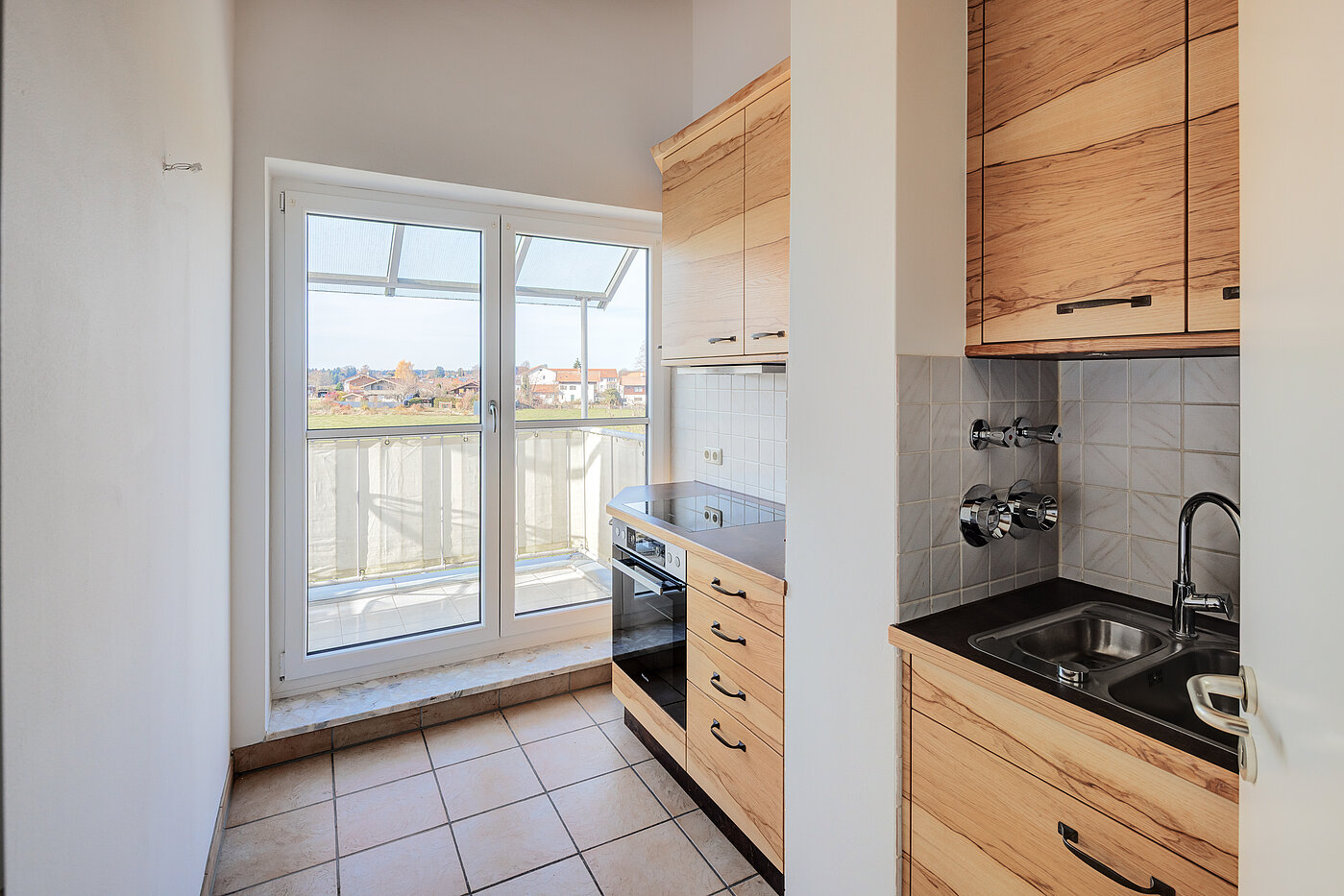 Appartement au dernier étage avec 2 pièces | 70314 | Küche