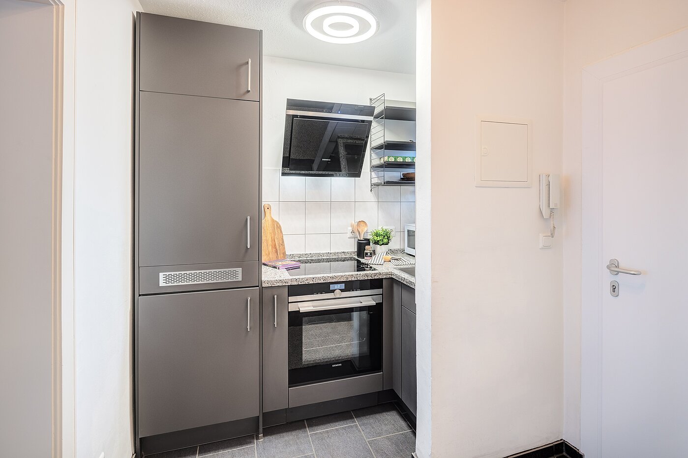 Apartment avec 1 pièce | München-Schwabing | 70211 | ...integrierter Küche